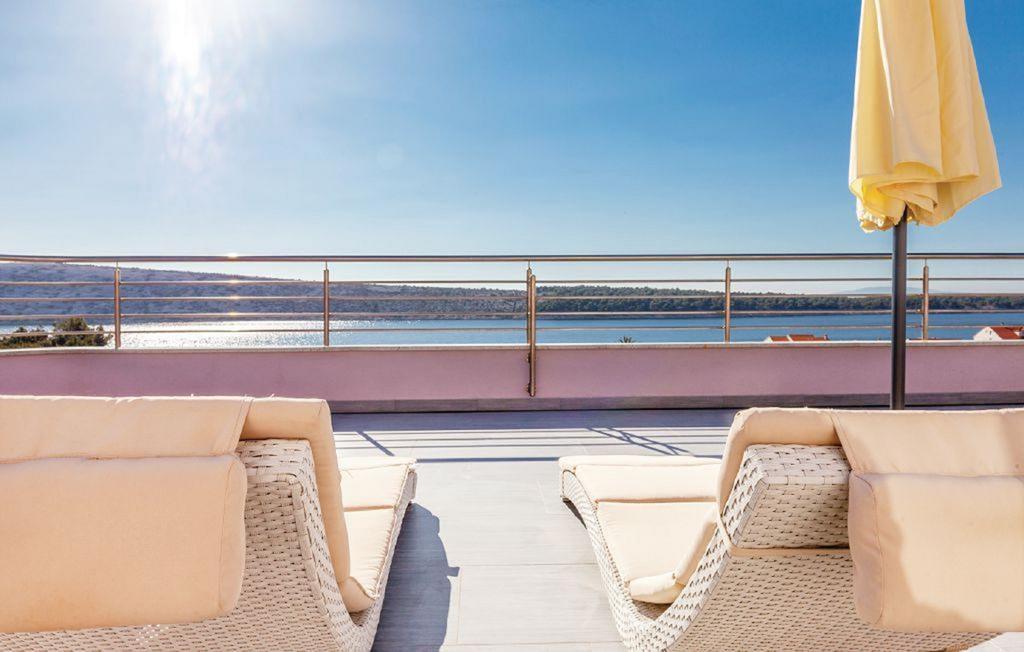 Apartments Host Barbat na Rabu المظهر الخارجي الصورة